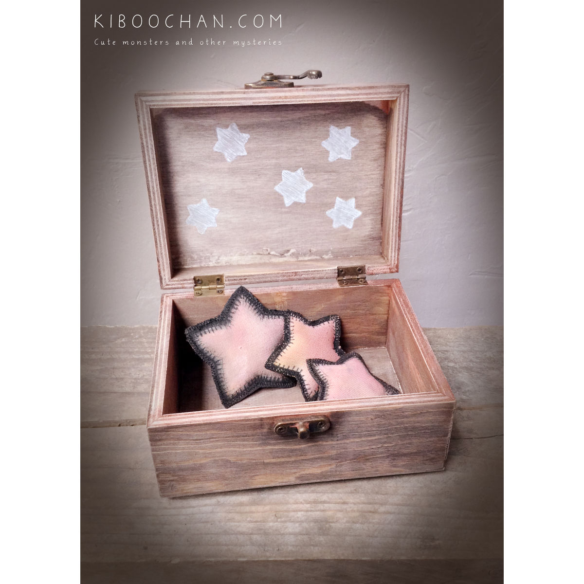 "Masks - Star Keeper " Figurine (2015)