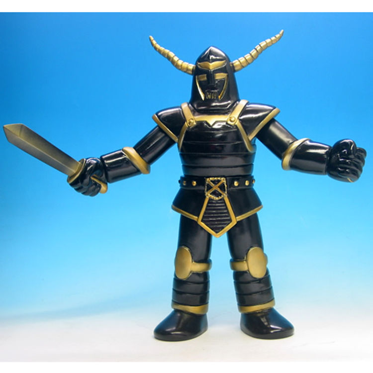 TOYFUL3 Anniversary!  Dragon Boy & Bear model Mazinger collection  mechanical beast Kingudan X10 black version by Go Nagai