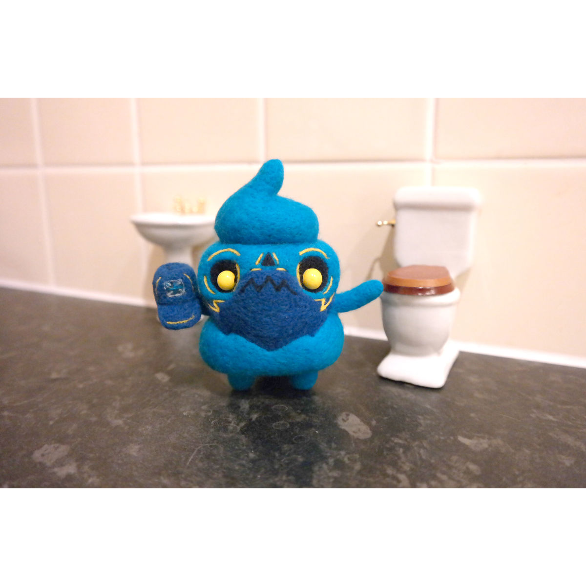 Blue Popo ( The Toy Chronicle Exclusive )