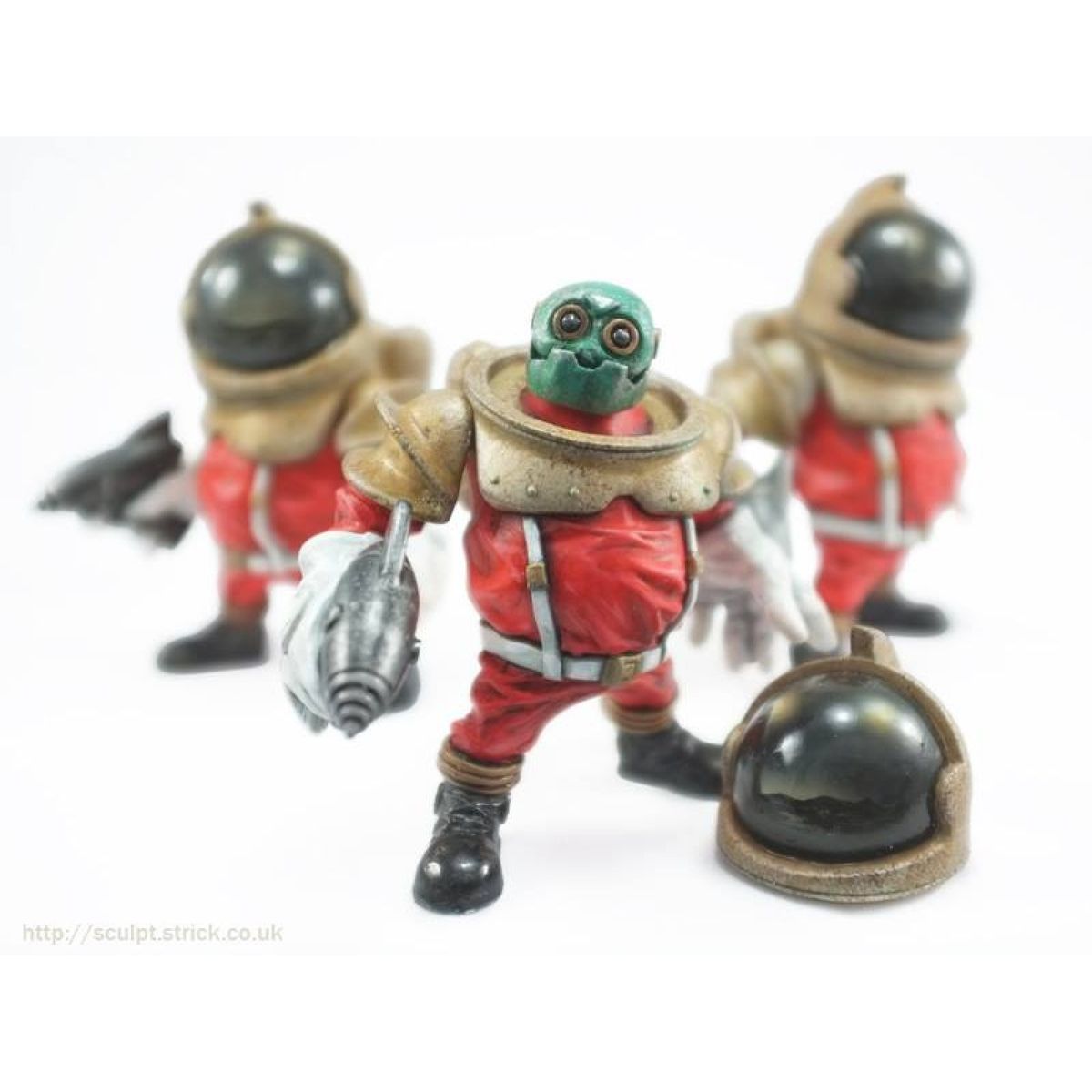 Red TTC Ray ( The Toy Chronicle Exclusive )