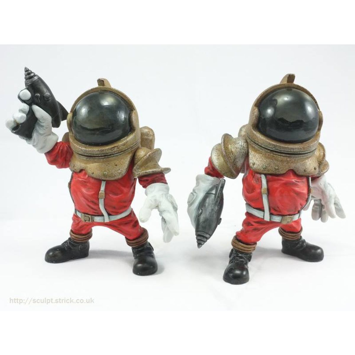 Red TTC Ray ( The Toy Chronicle Exclusive )