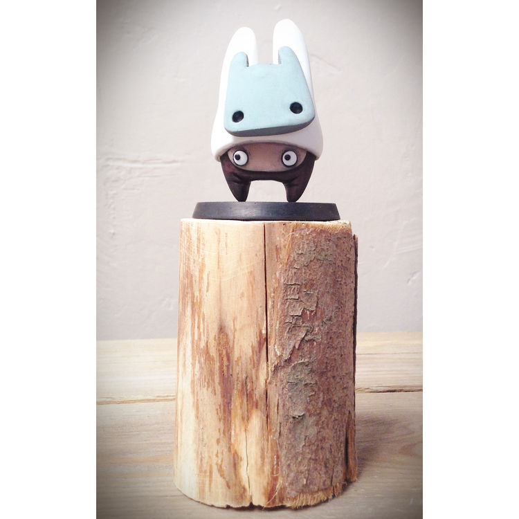 "Moon -  Mask # 8" Figurine (2015) by KIBOOCHAN (Eugénie Bazelis)