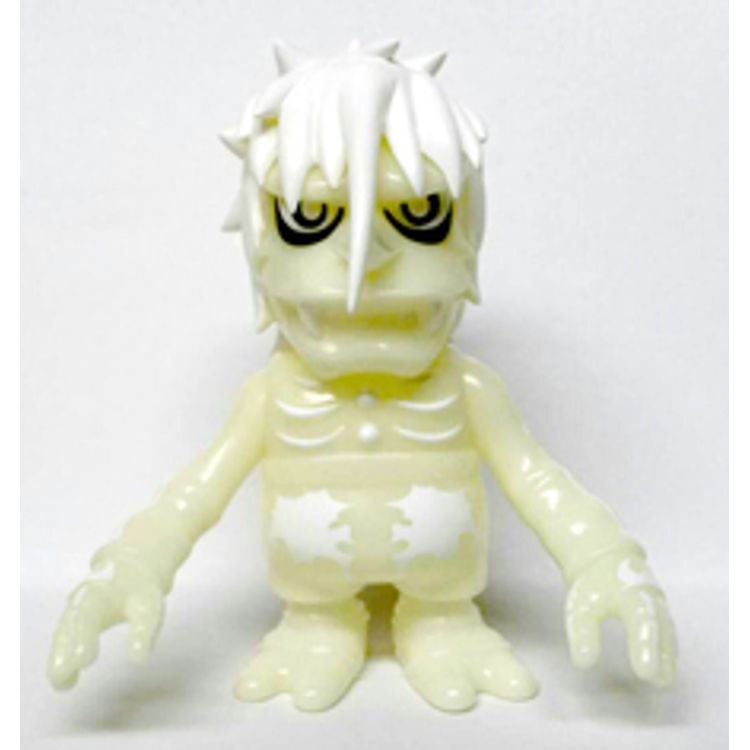SKULL VAMPIRE WHITE GLOW IN THE DARK ( Shocker version ) by Balzac