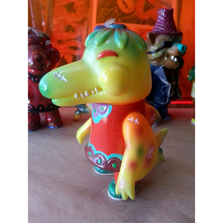 Dolly the Dolphin Yellow Vinyl by Bwana Spoons