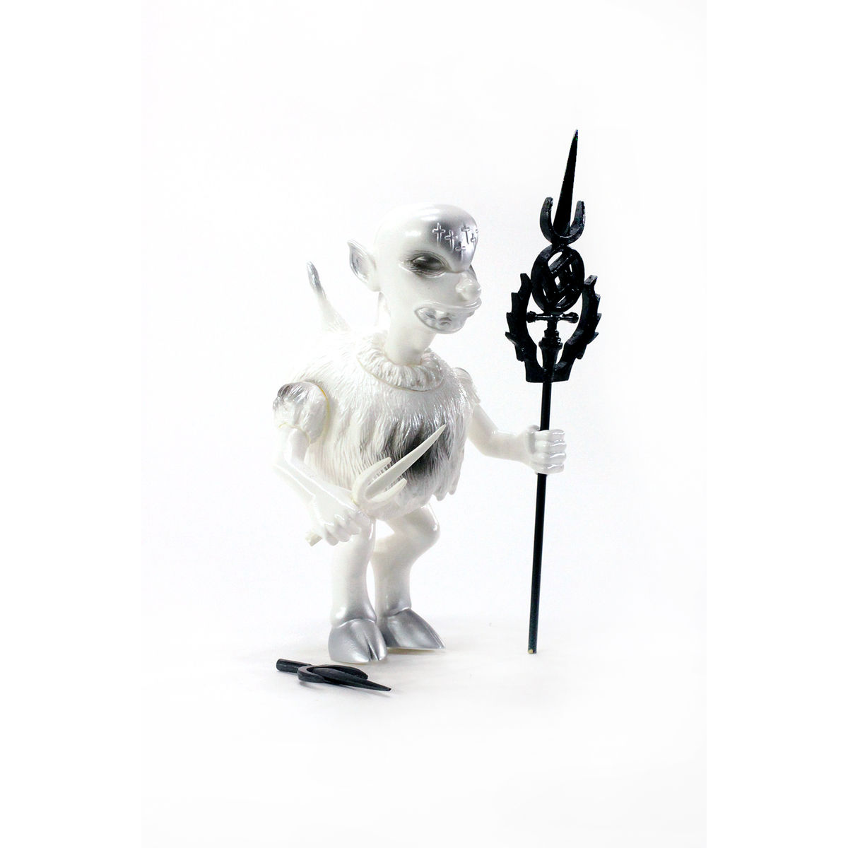 Black Heksen (White & Silver)