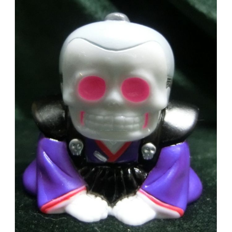 REALHEAD skeleton company 骨助 (white molding / purple / pink) by Skull Toys (Takeuchi Yu)