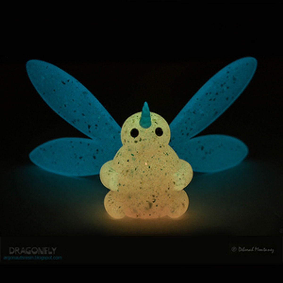 GID DragonFly Pink/Blue / Chase Figure