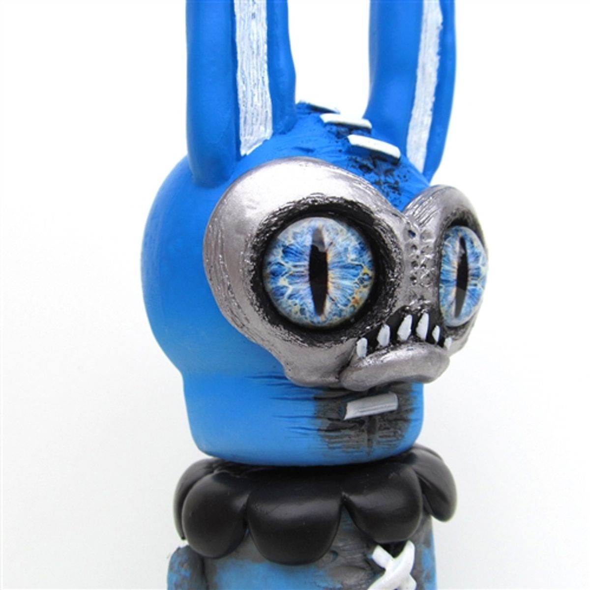 Purply Blue Bun Bun ( Tenacious Toys Exclusive )