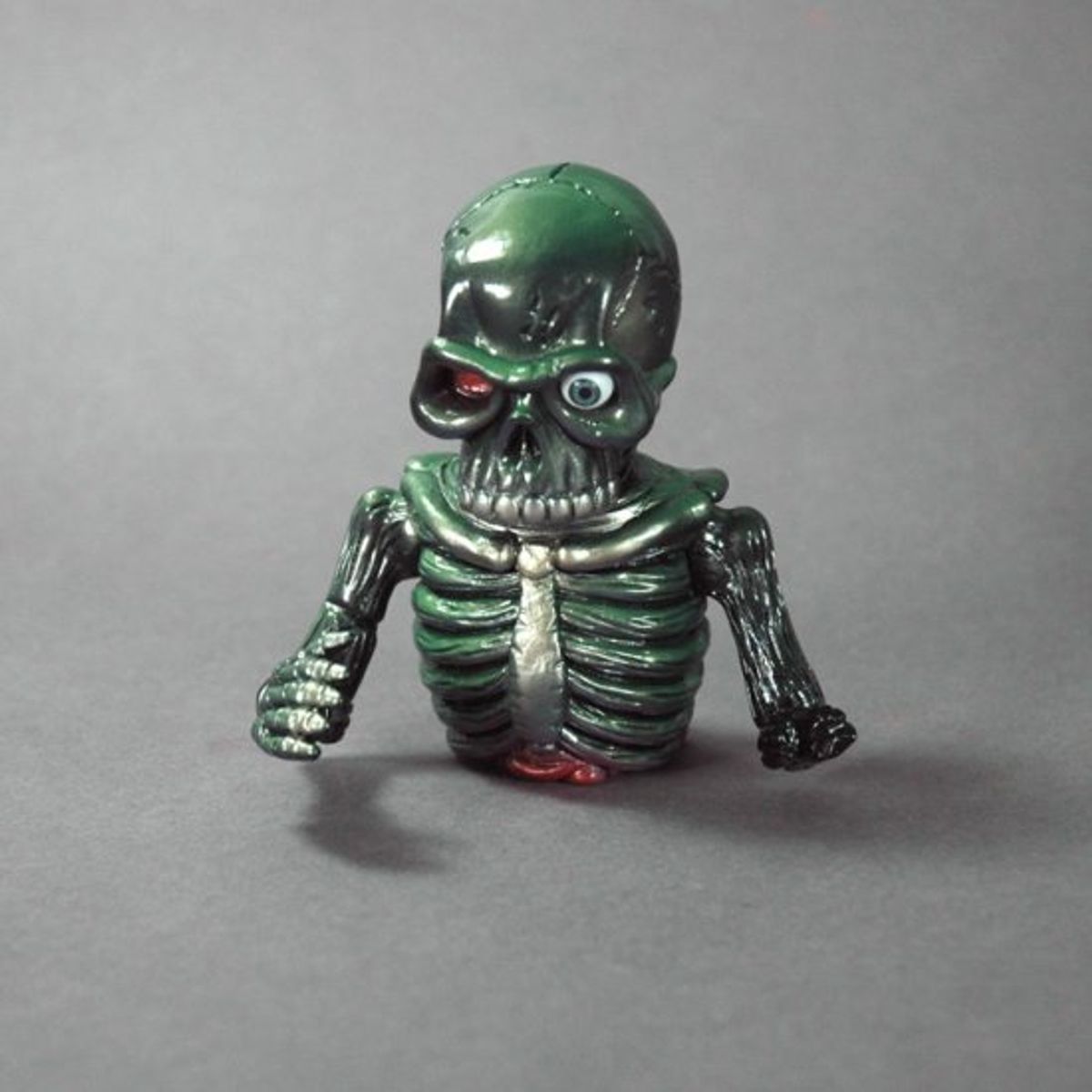 BROKEN BONES BLACK