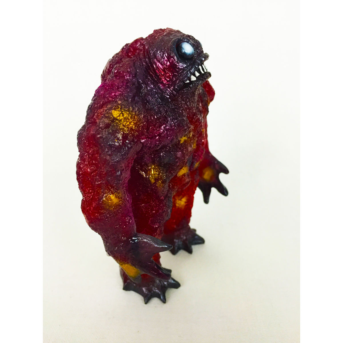 Kaiju Rhaal (metallic red)