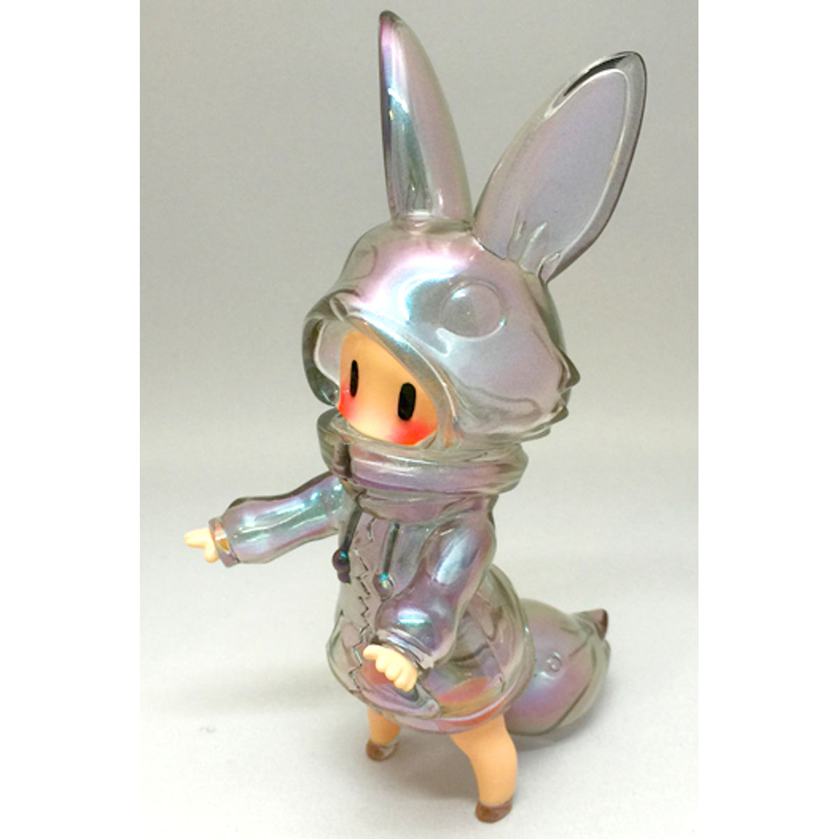 CHI-CHI -OPTICAL CAMOUFLAGE