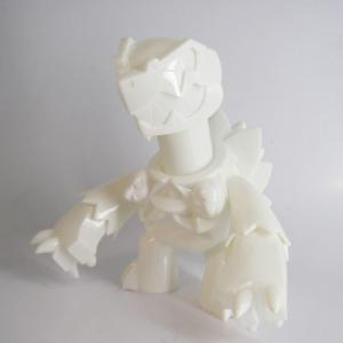 Skuttle Genbu - All White