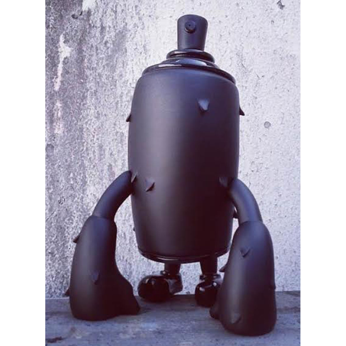 Modern Primate - matte black/gloss black