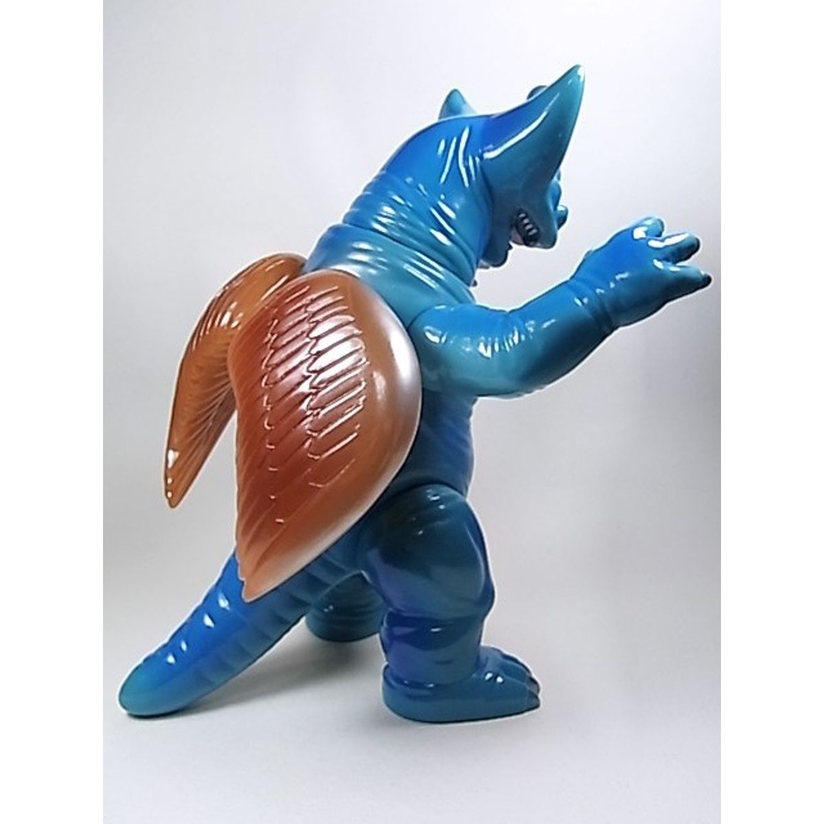 Guidance of the universe monster Bagun