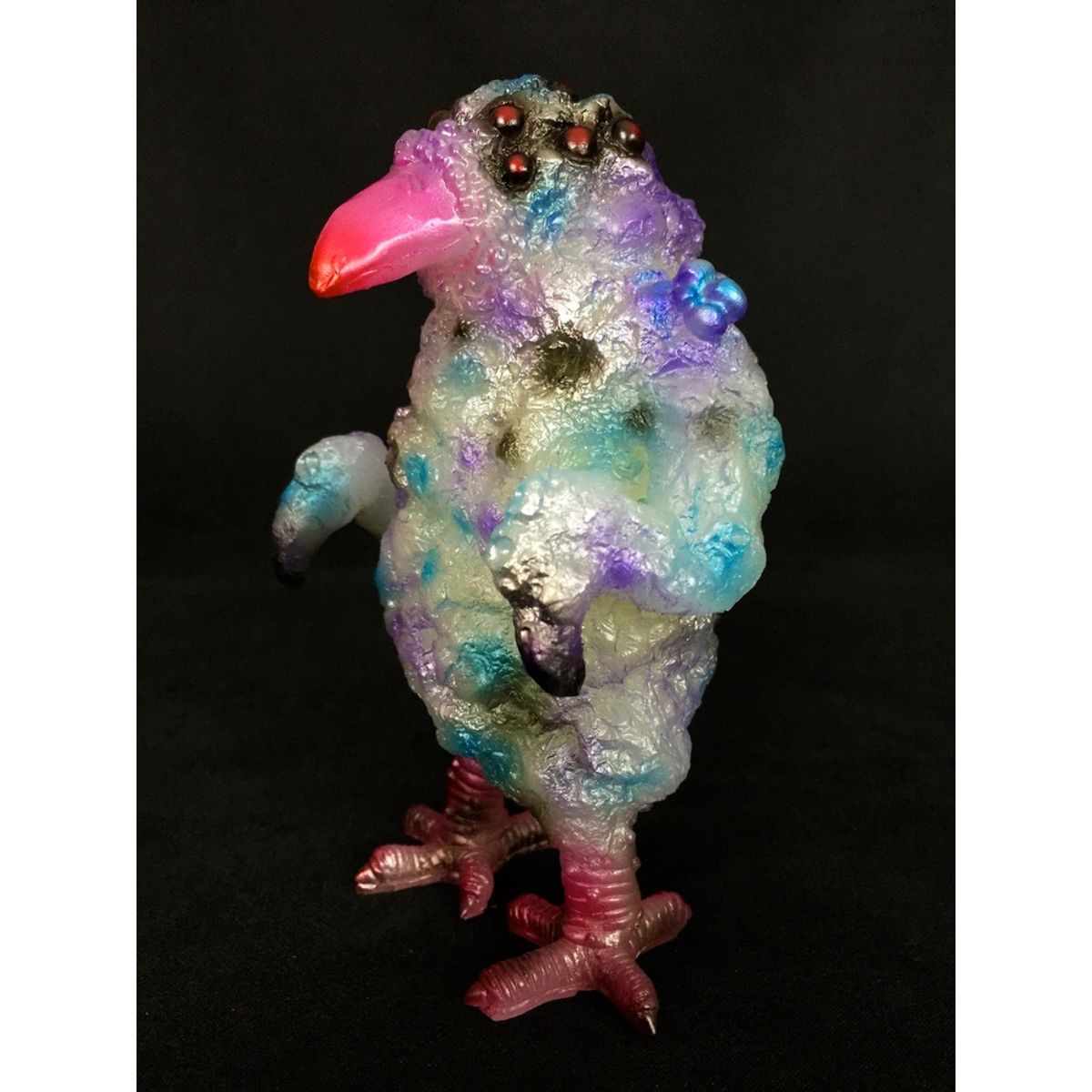 Kaiju Avilar Glow in the dark