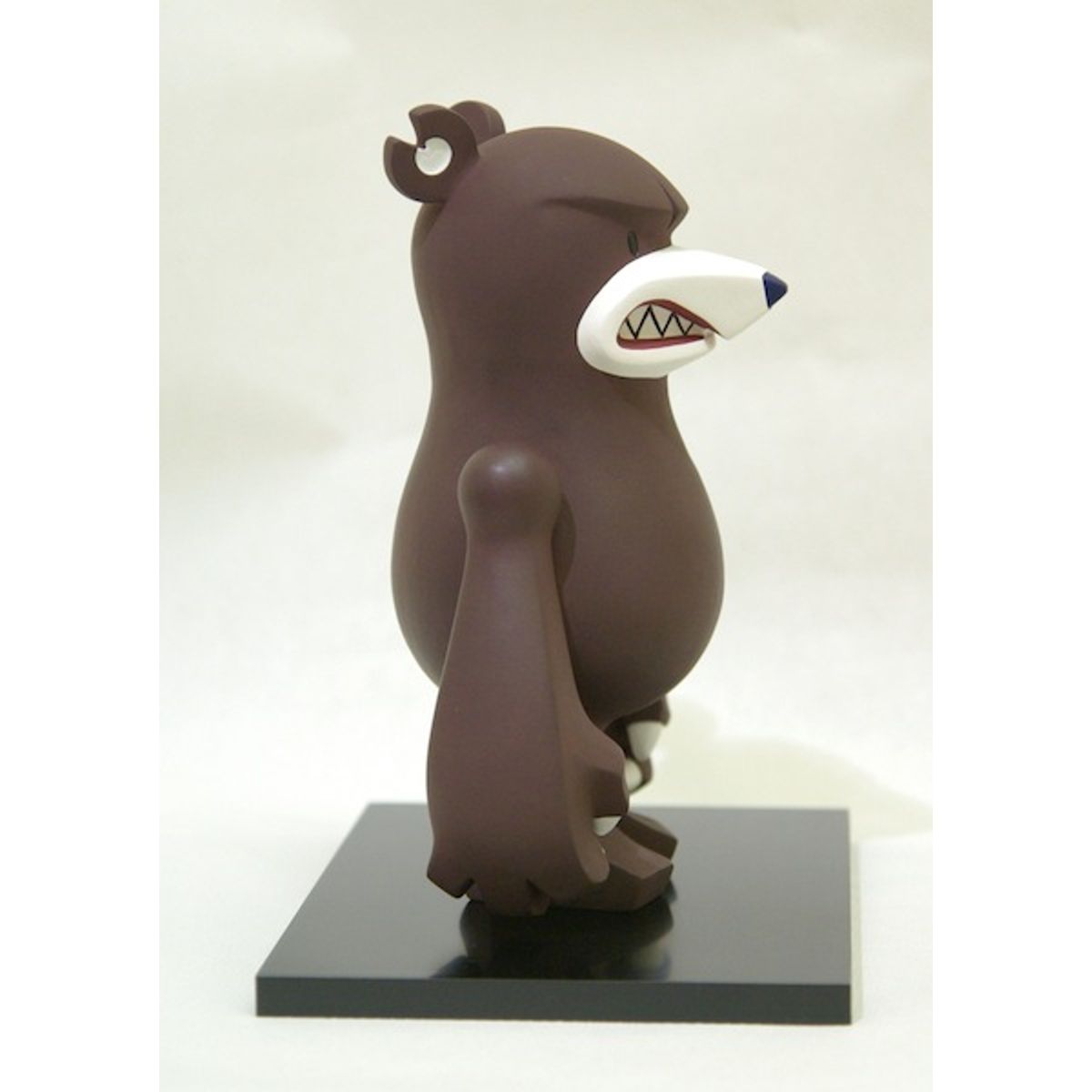 Hakata Doll x Touma - Knucklebear