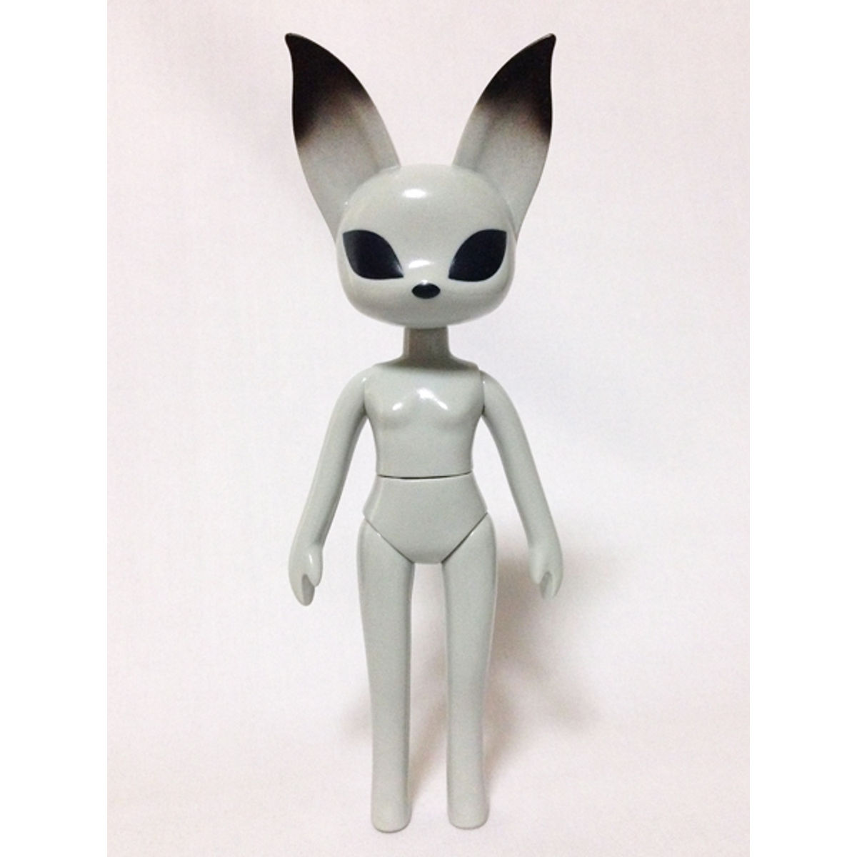Yvette / Kiburi