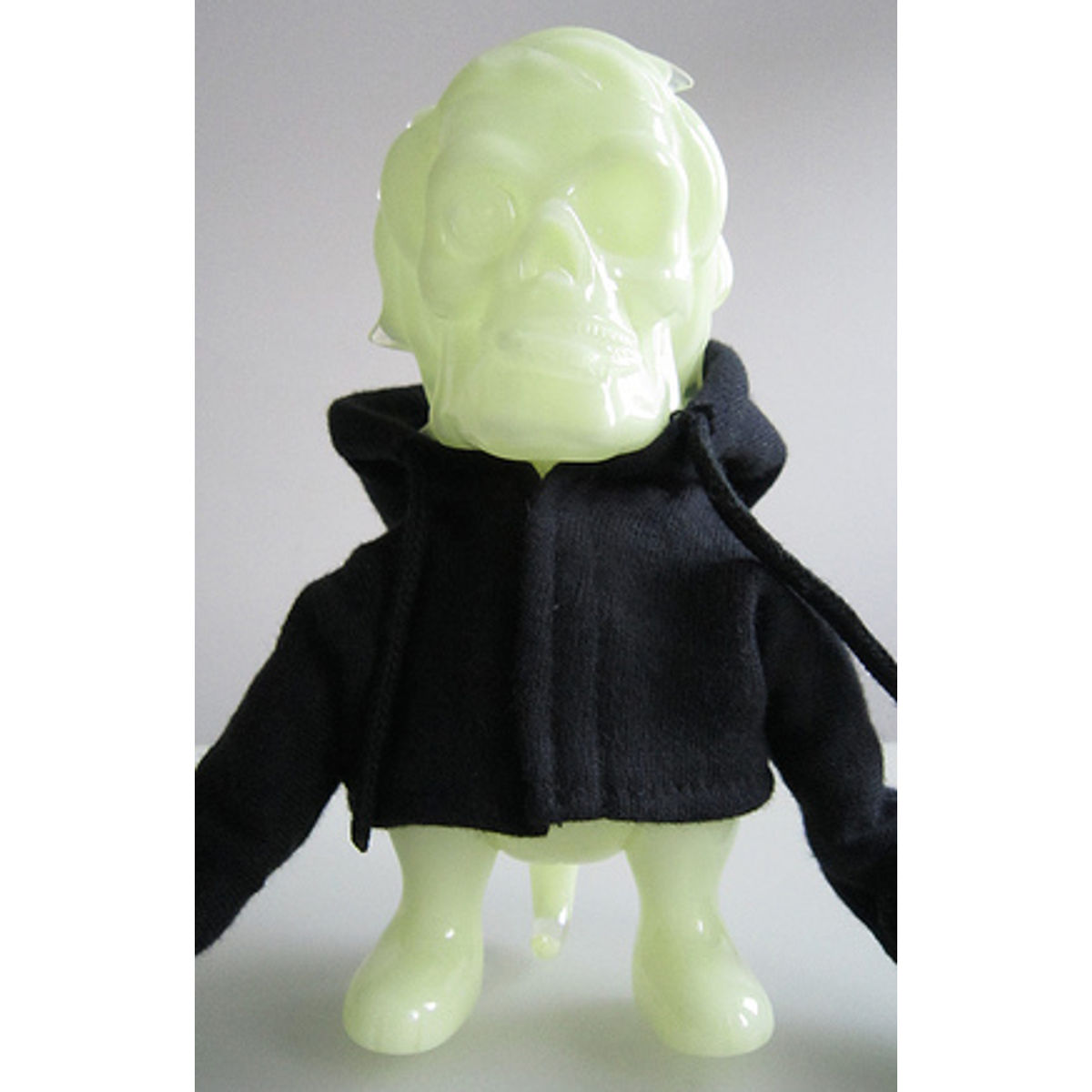 Obake Dog - Zip Face GID