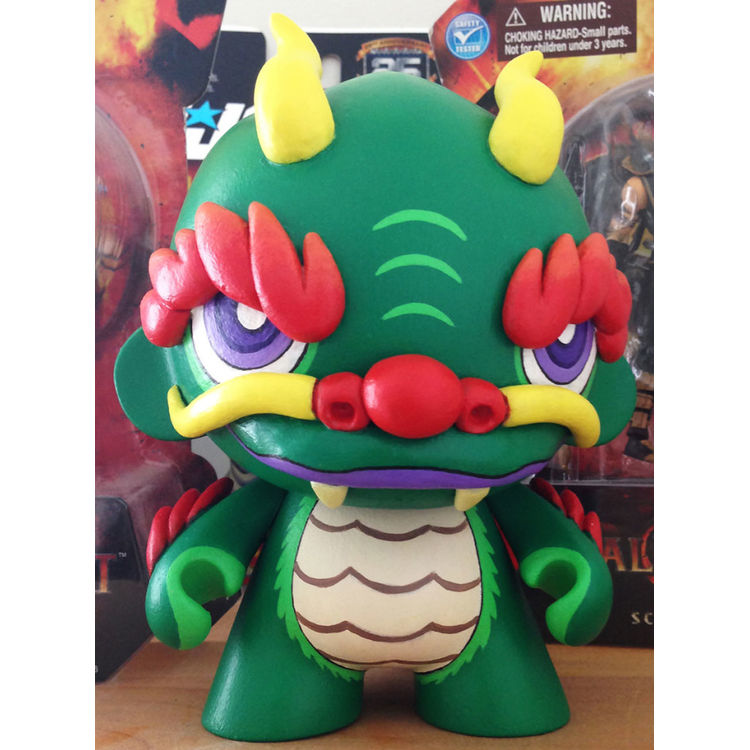 Dragon Foomi by MJ Hsu