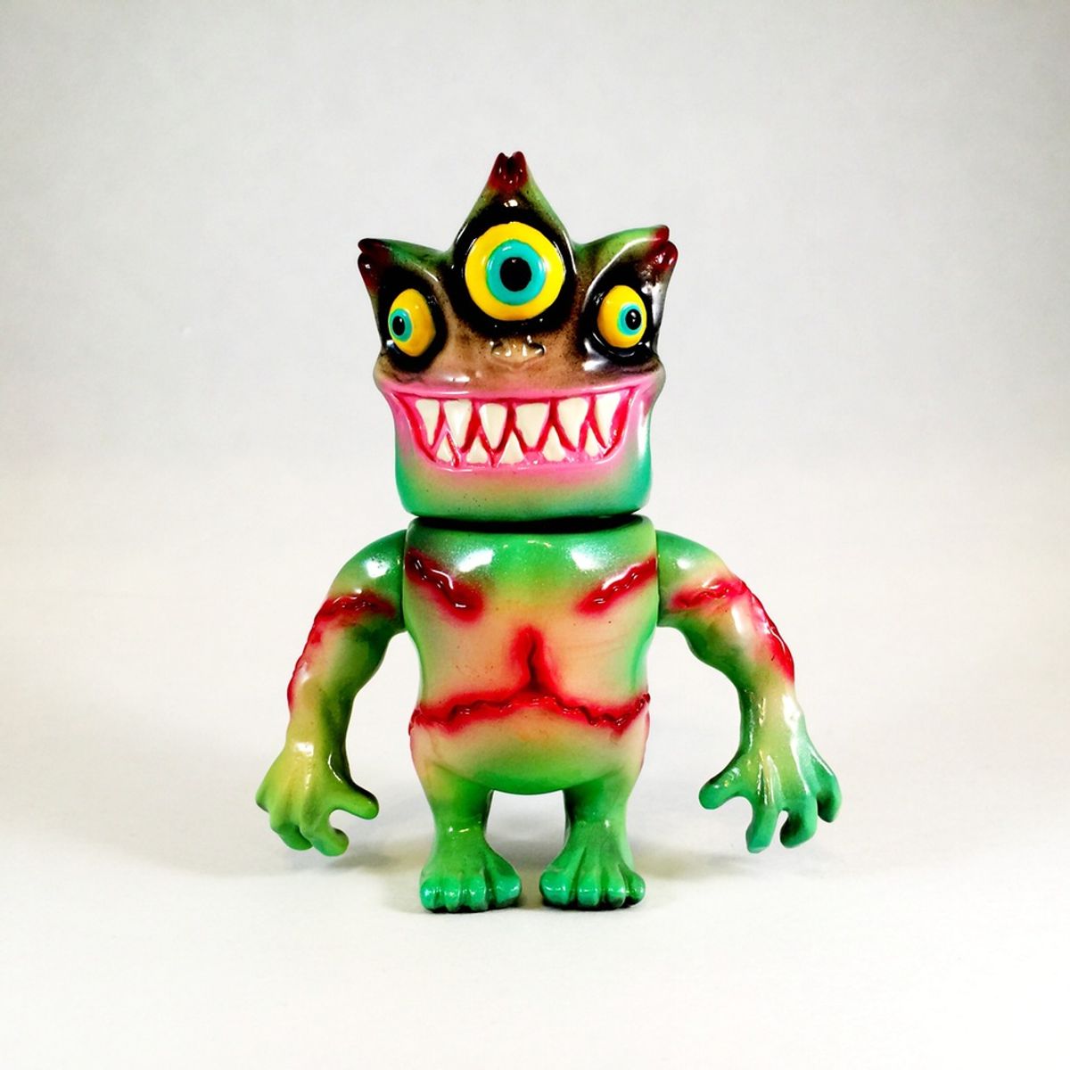 STKL x DLUX Uneasy Joe - Sour Tsunami w/ extra head