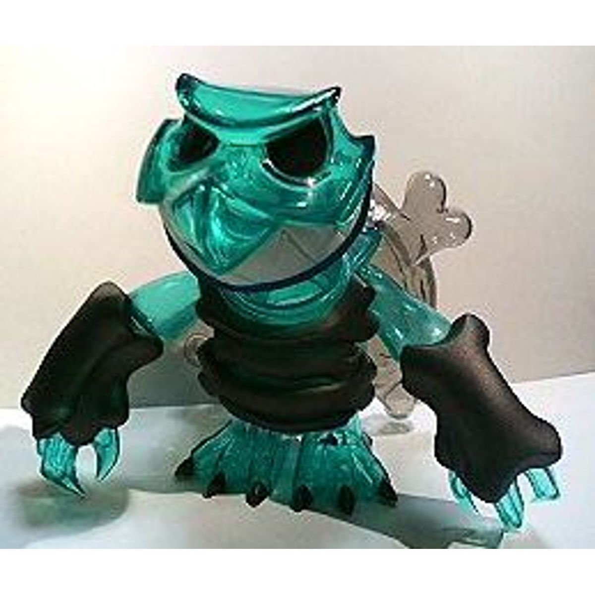 Skuttle-β - Hybrid Black