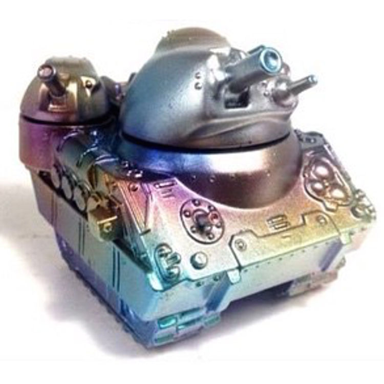 Kaiju Tank sofubi by Shon Side
