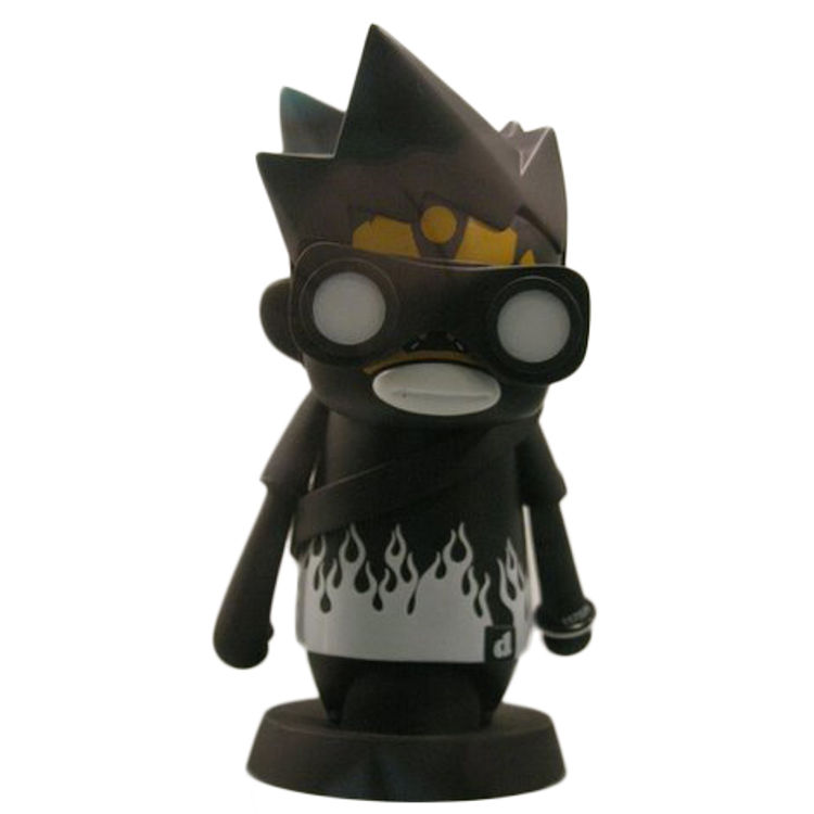 Dumb Dummy - SDCC '06 by Toby HK