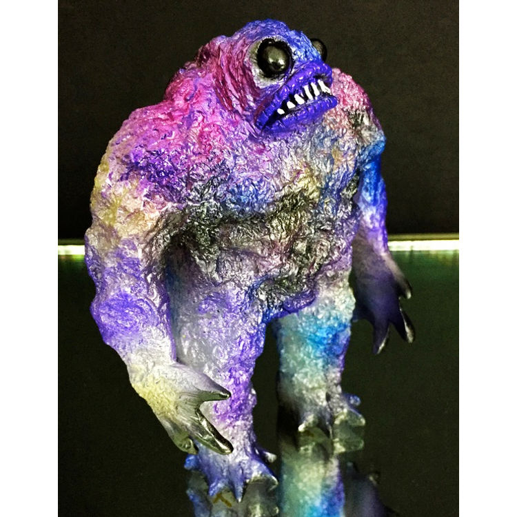 Glow in the dark Kaiju Rhaal (Multi Metallic spray) by Gorgoloid (Barry Allen)