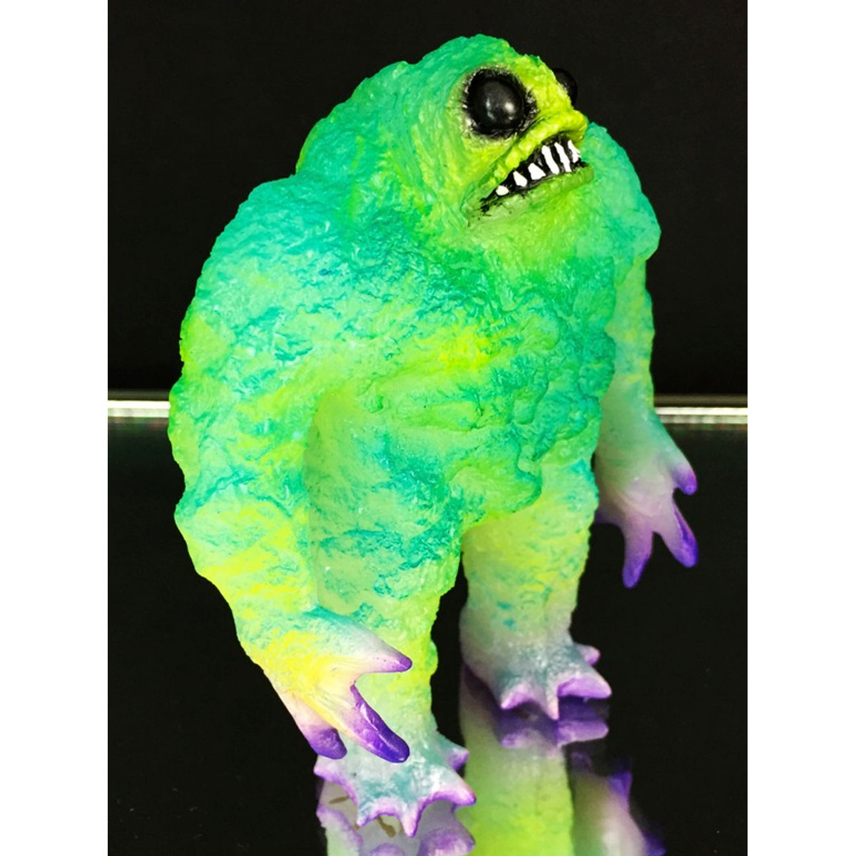 Glow in the dark Kaiju Rhaal (Green)