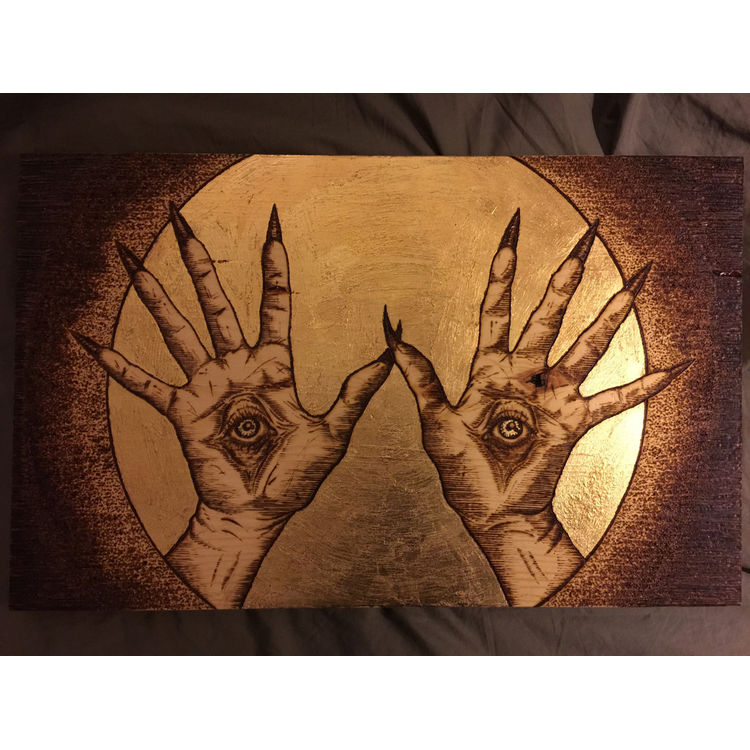 Pale hands by Tea Cake