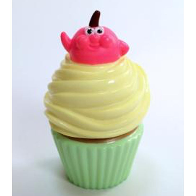Hello Cherry ☆ cup cake: yellow cream x Green Cup by Aya Takeuchi