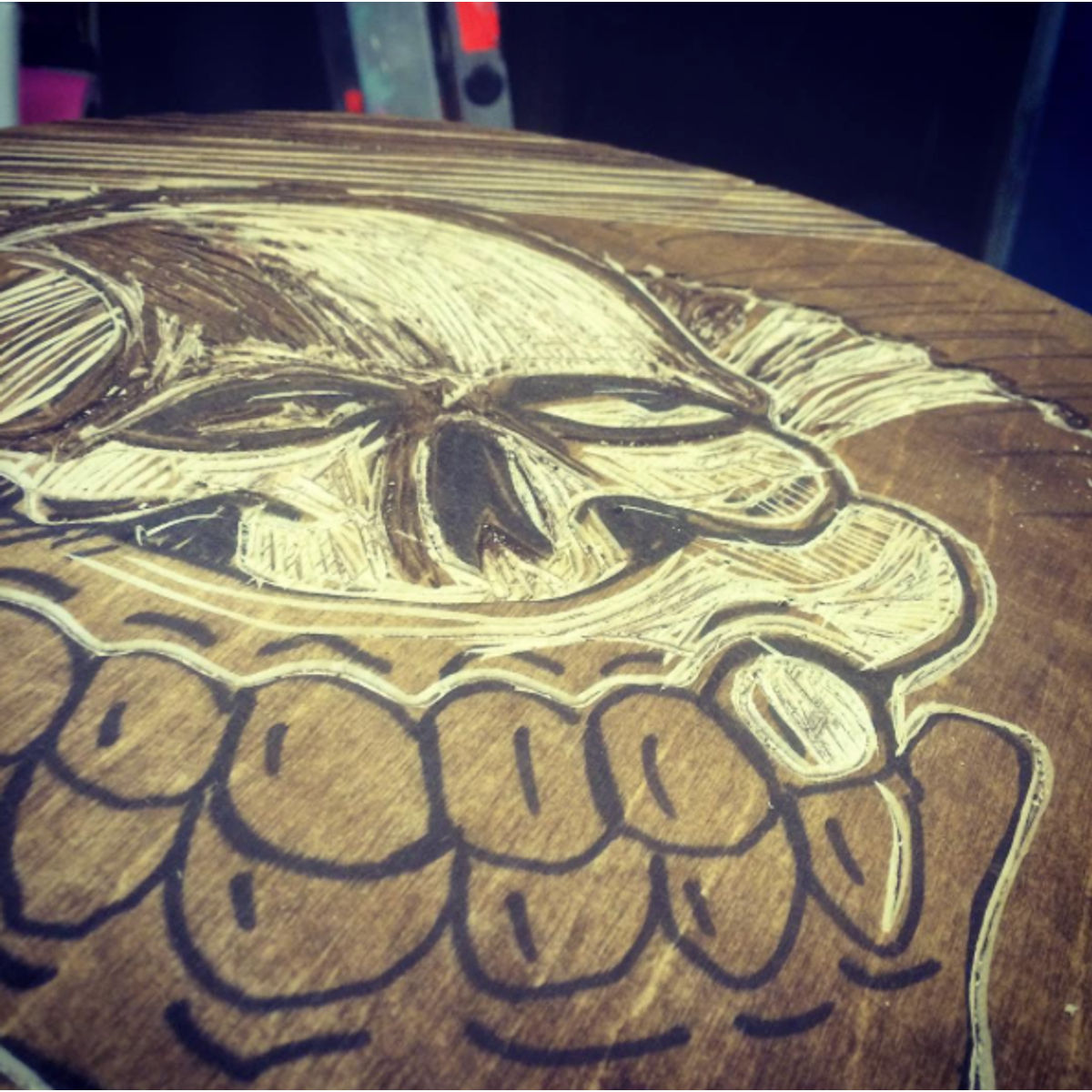 RUFF NECK WOODCUT