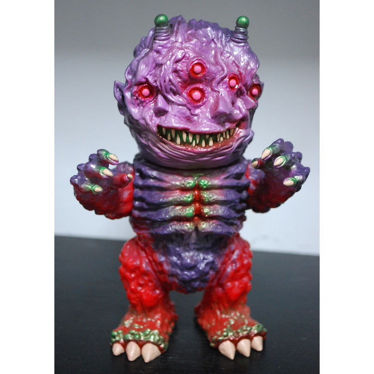 MVH Alien Hunter DX - RAMPAGE 1-off - "Ol 'Pink Eyes" by Rampage Toys (Jon Malmstedt)