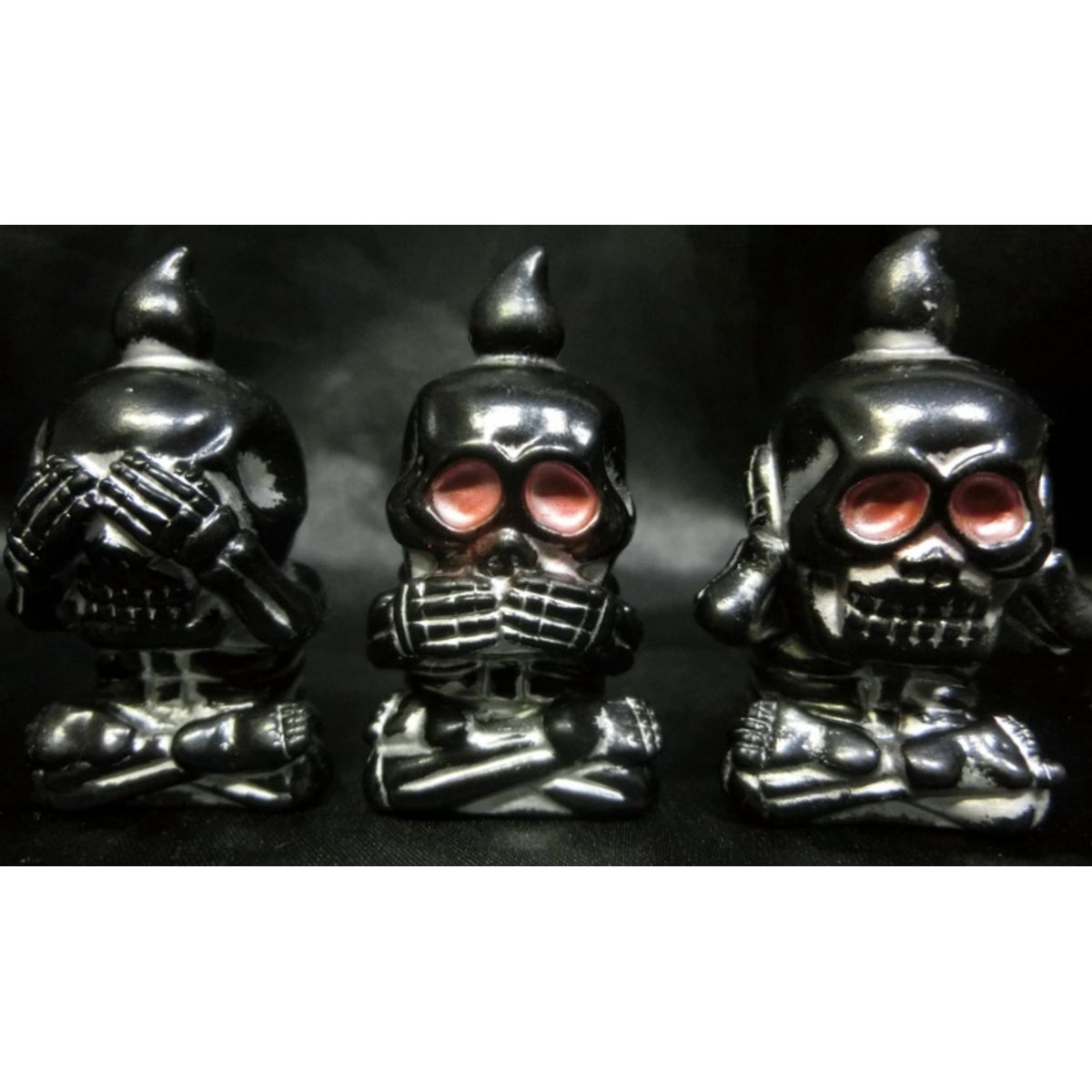 skeleton company 見ねぇ! 言わねぇ! It hears and cooks (black molding / Gin paint)