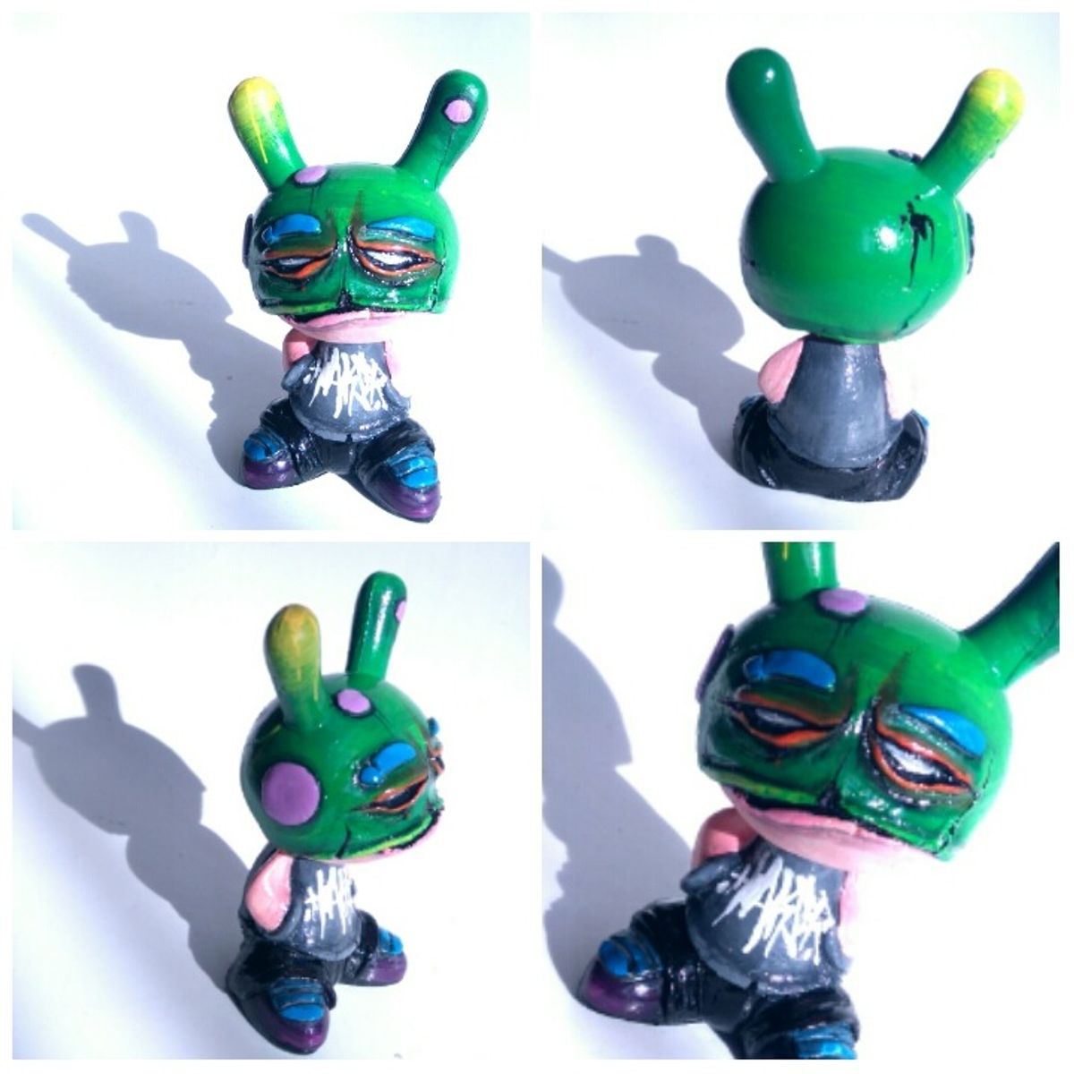 BUNNYCLAVA DUNNITZ 1 OF 4 RESIN DUNNY FIGURE GRAFFITI - green