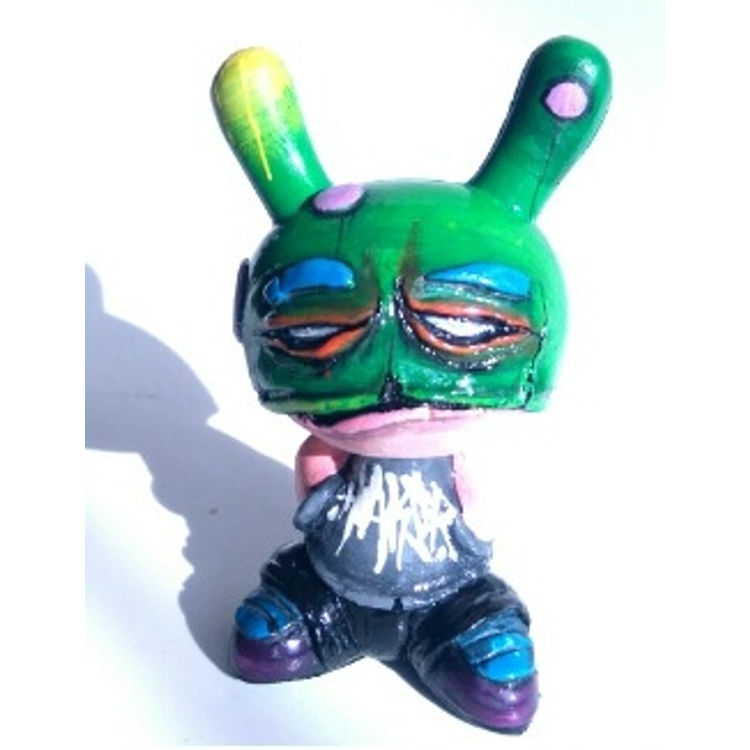 BUNNYCLAVA DUNNITZ 1 OF 4 RESIN DUNNY FIGURE GRAFFITI - green by Hoakser