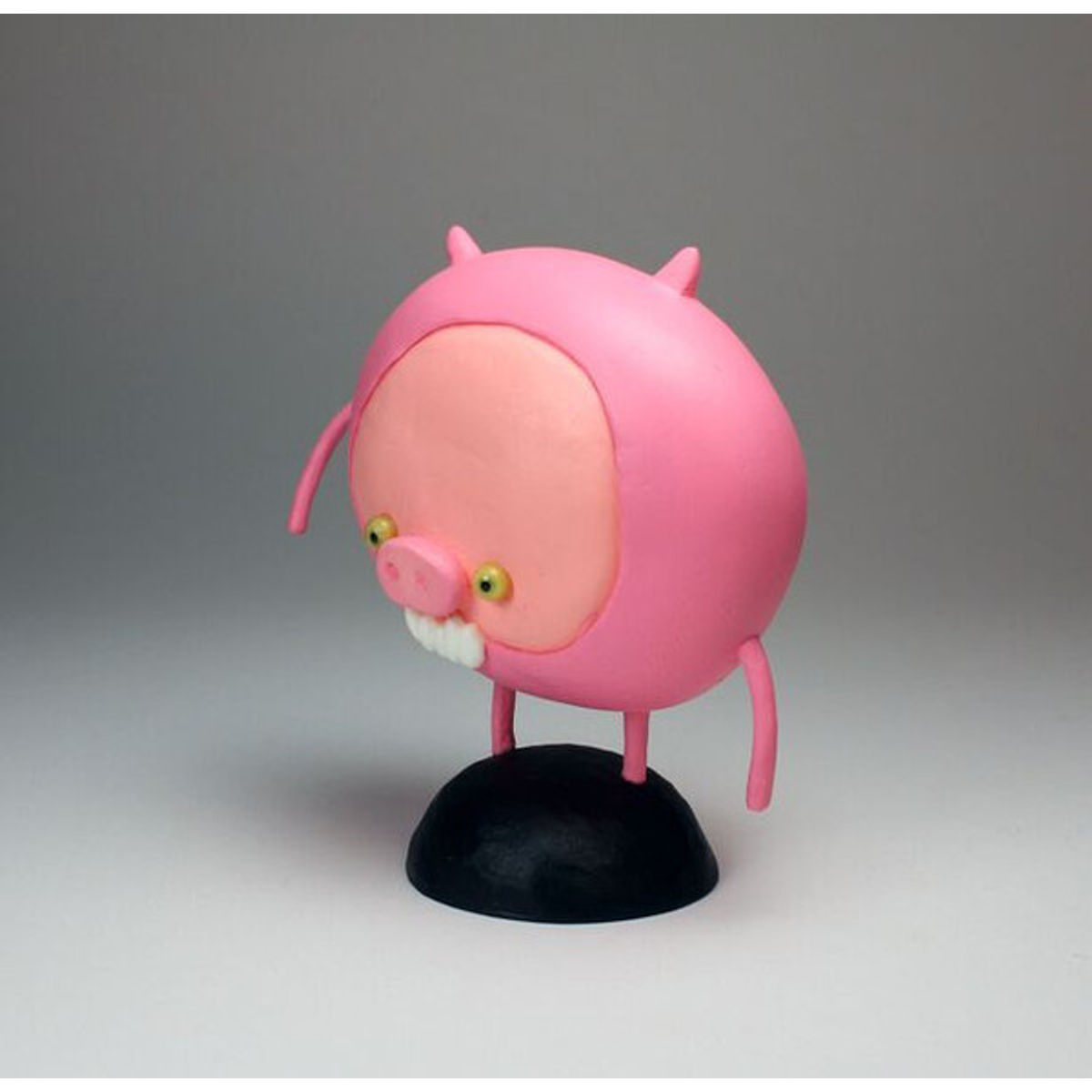 Pig Thing (yellow eyes)