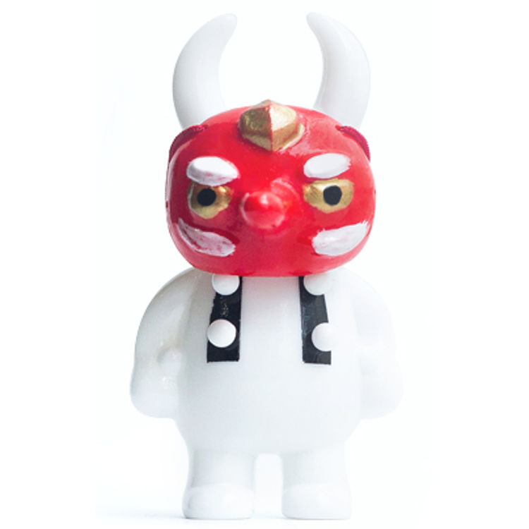 Tengu Uamou - White by Tengu Art