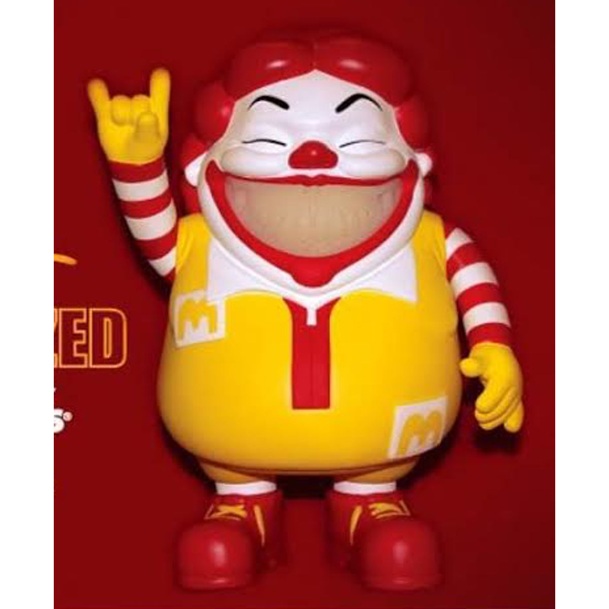MC Supersized Grin - GID Grin