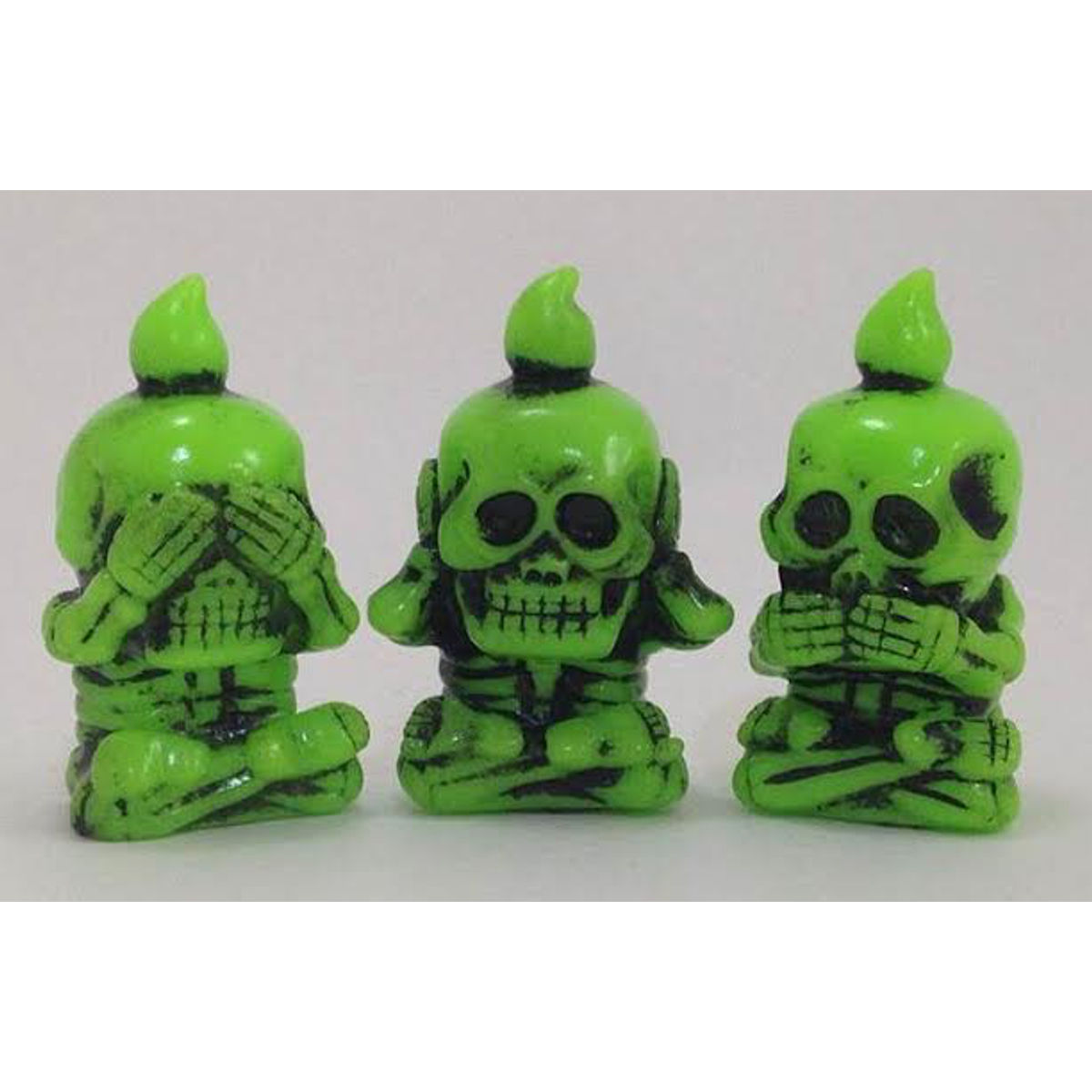 skeleton company 見ねぇ! 言わねぇ! It hears and cooks (yellowish green molding / black paint)