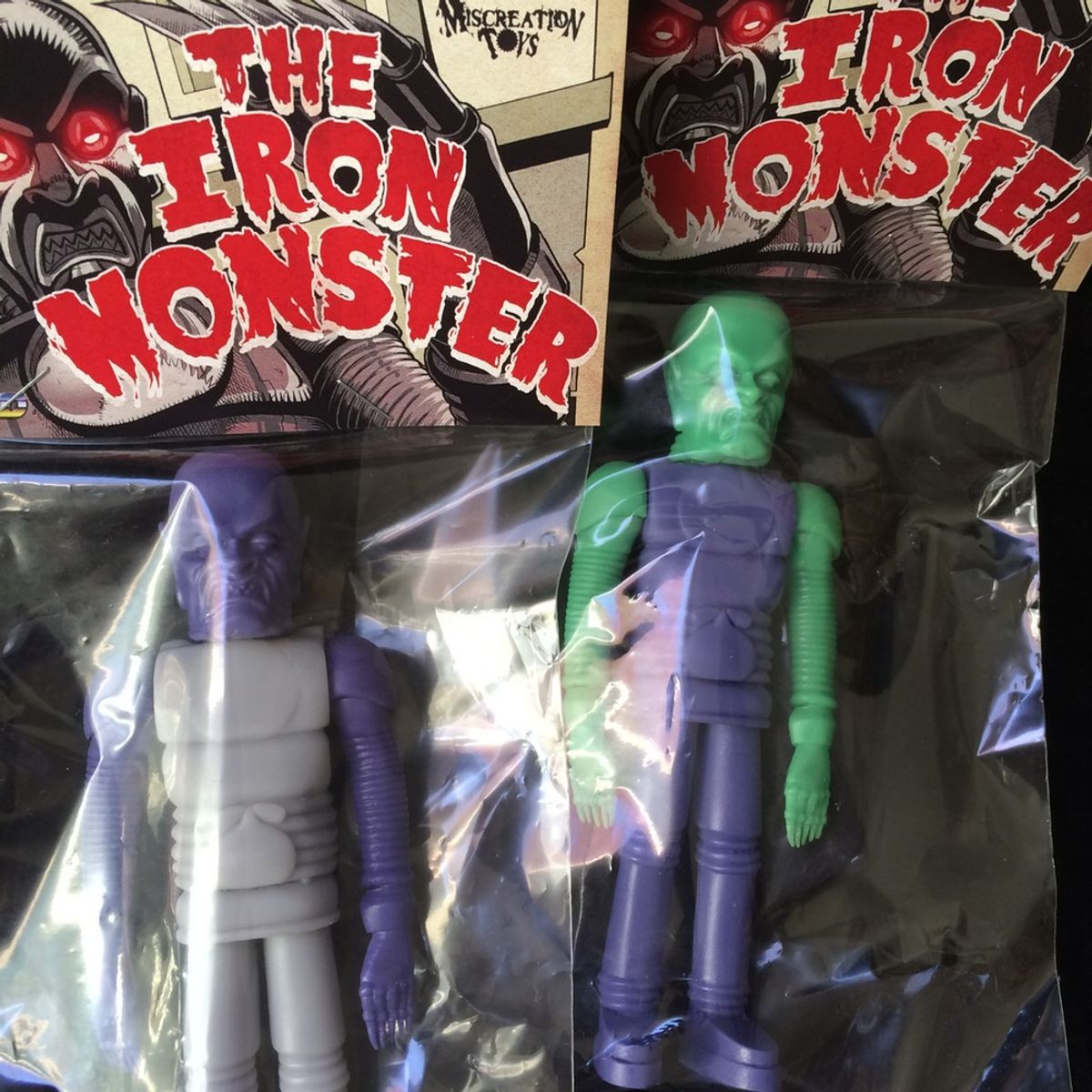 The Iron Monster Mini Figure (Unpainted Mixed Colors)