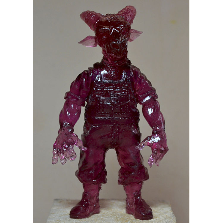 Wilbur (clear magenta) by Dory (Daniel Yu)