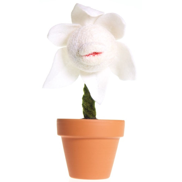 Holiday Caelestis Basiator (Heavenly Kisses) - White by plushPLAY (Mariangela Tan)