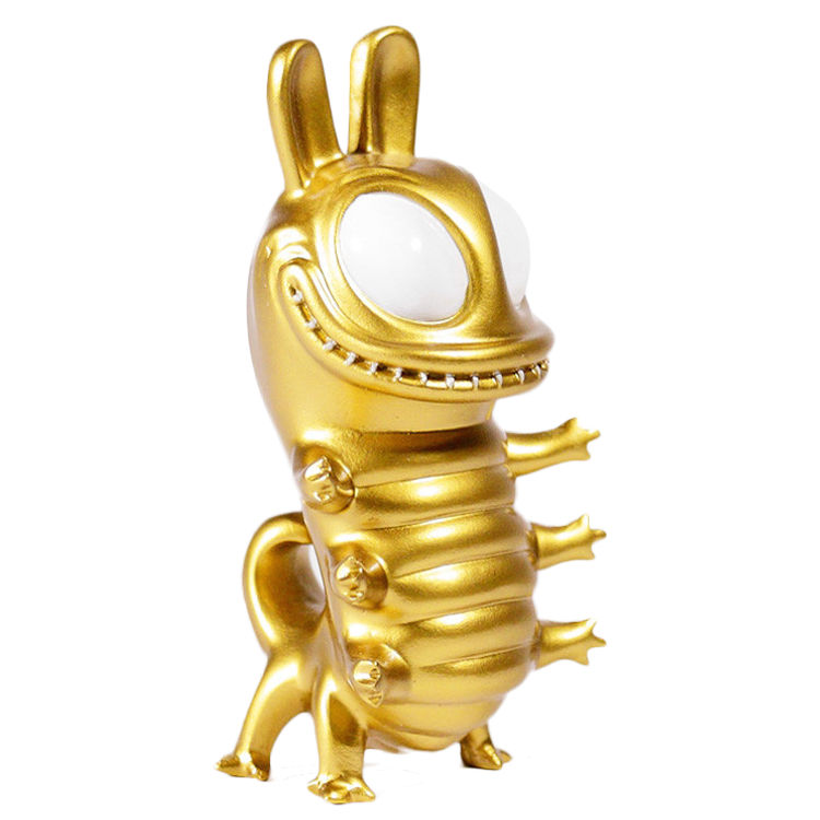 Hug the Killer - Empire Edition - Gold by Nikopicto