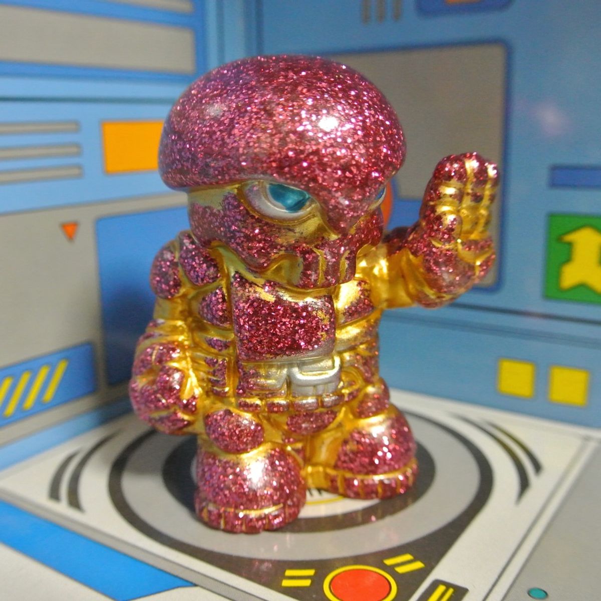 Phase Pheyden - Jingle Bomb Pink
