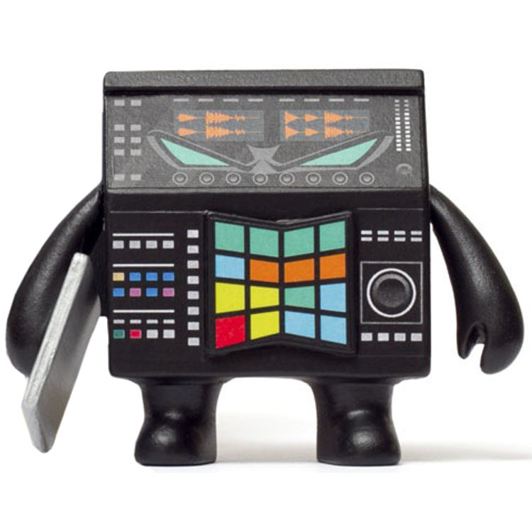 Beat Series Part 7 - Maschine Studio Black by Patrick Wong