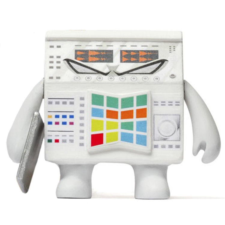 Beat Series Part 7 - Maschine Studio White by Patrick Wong