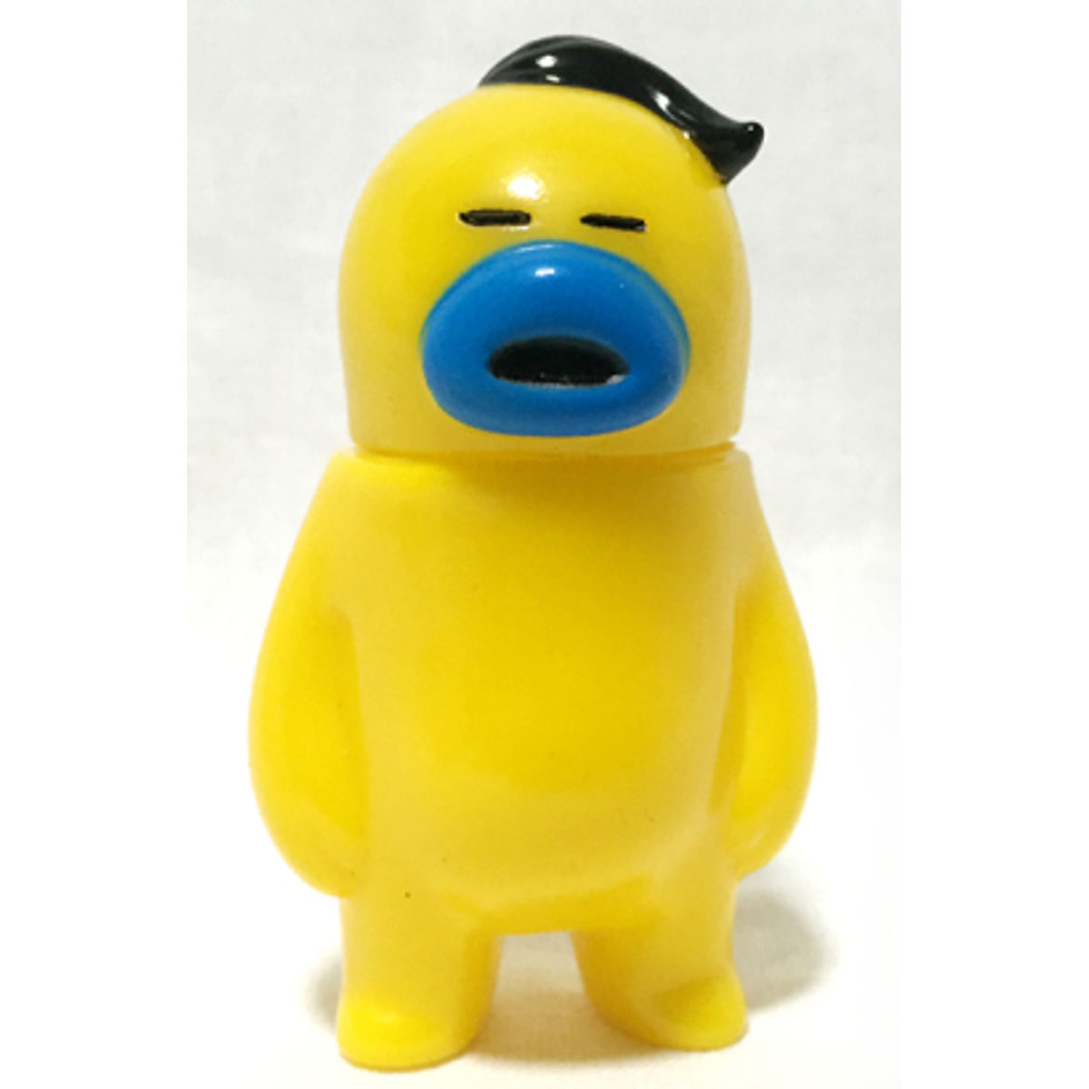 [Blue lips of yellow × black hair] watch soft vinyl doll Allen