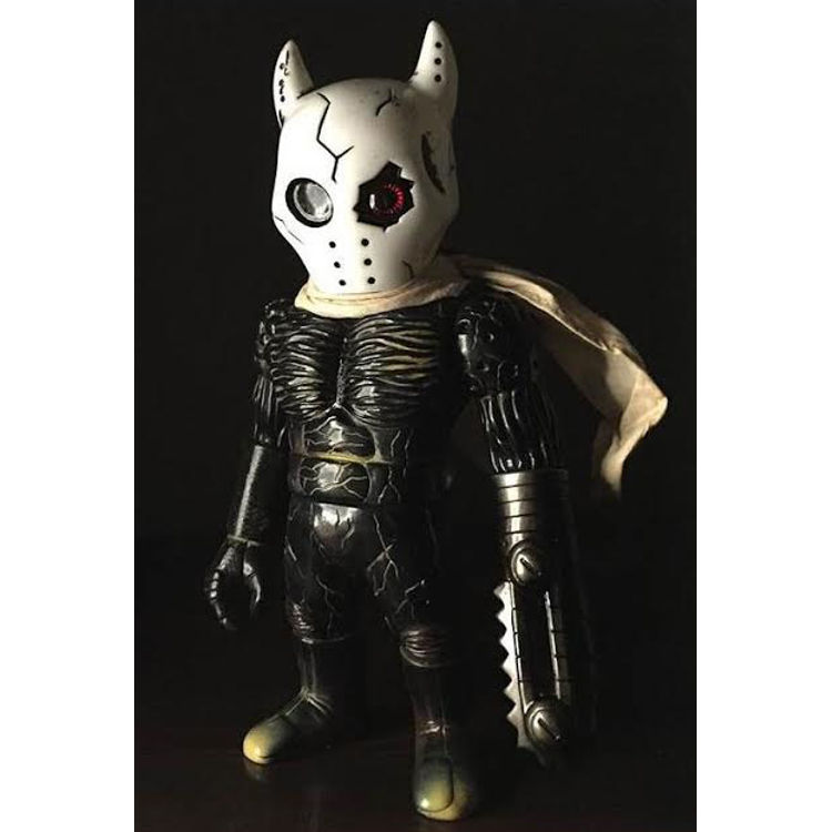 KAOSUMAN FRIDAY by Real X Head (Mori Katsura)