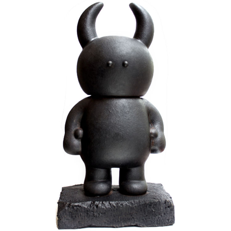 Big Stone Uamou – Black edition by MOGraphixx